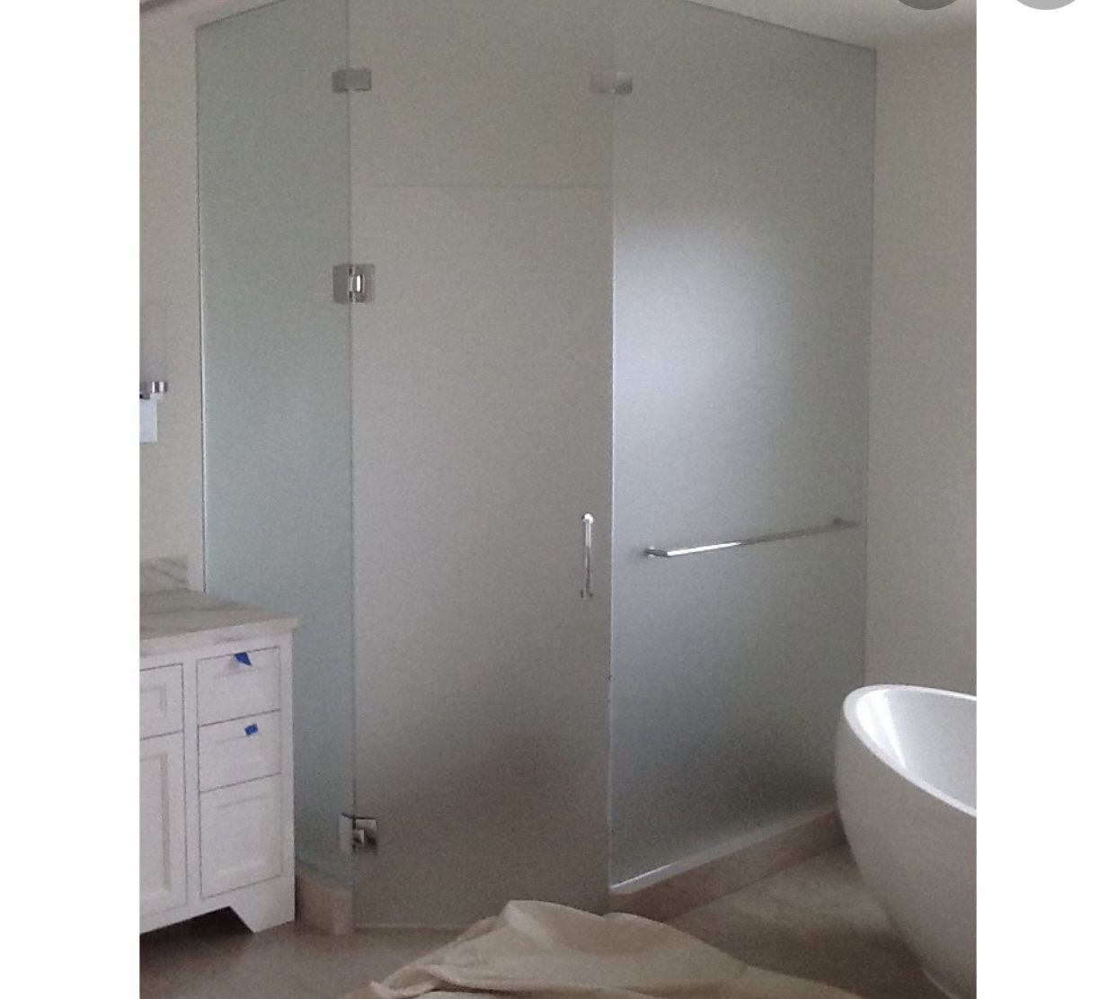 photo_6298298299970600722_y