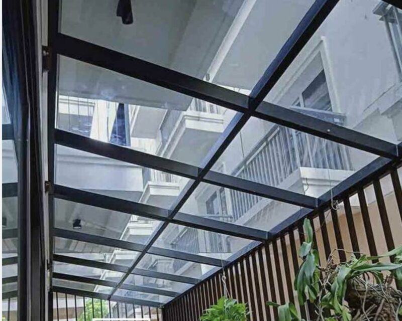 Trần Sắt + Kính