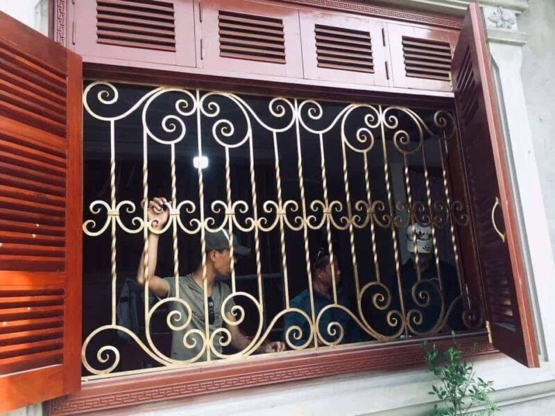 Cửa Sổ Sắt 14