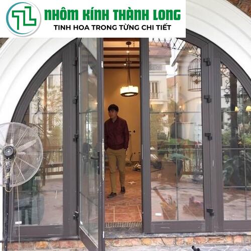 gia công uốn vòm khung nhôm cho cửa vòm
