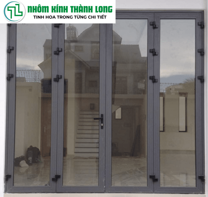 cửa nhôm xingfa 4 cánh mở quay tphcm