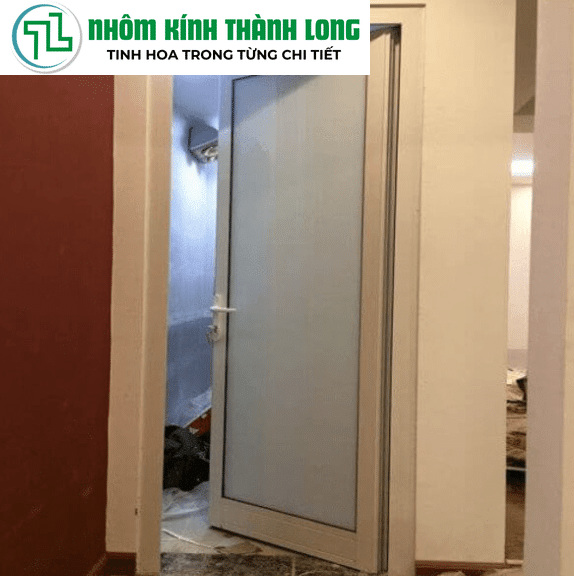 cửa nhôm xingfa 1 cánh nhà vệ sinh
